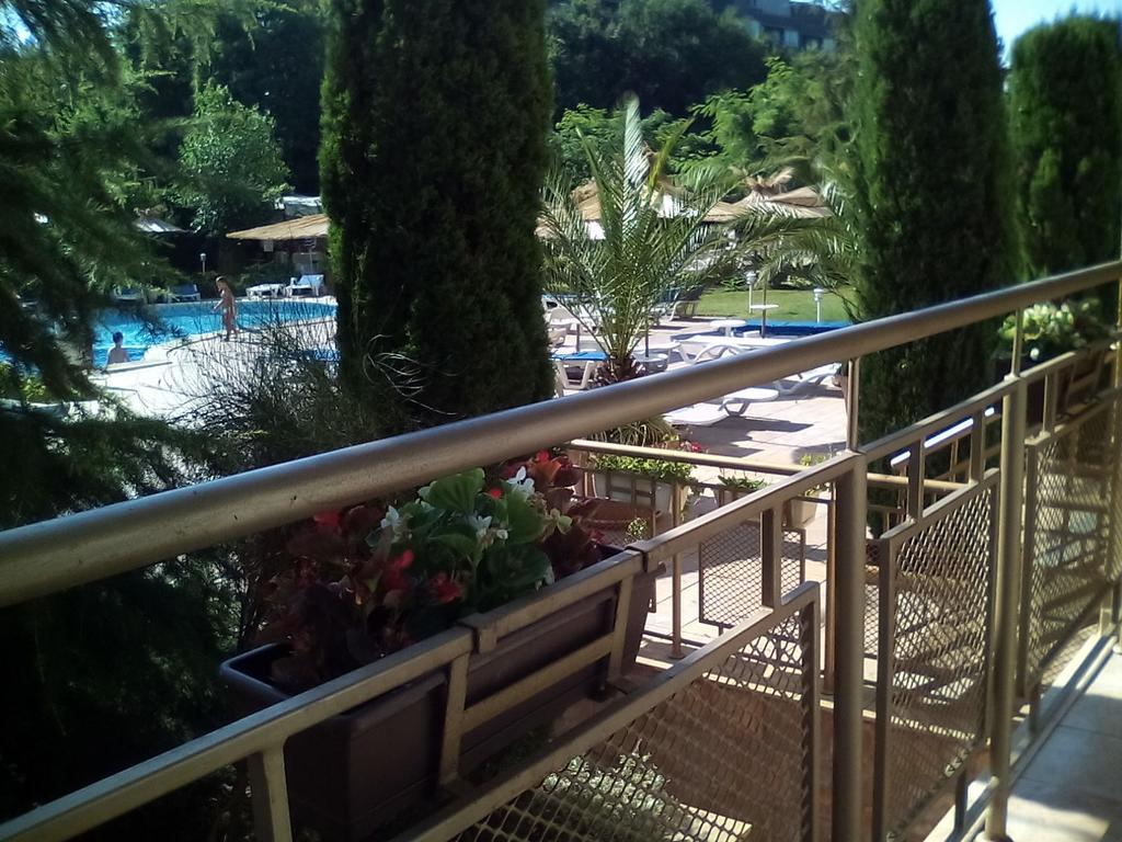 Elias Apartment Golden Sands Luaran gambar